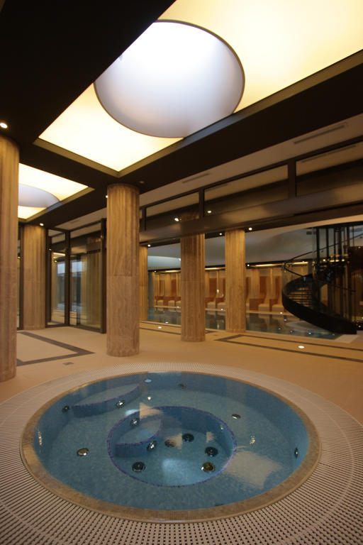 Alexandria Spa & Wellness Hotel Luhacovice Bagian luar foto
